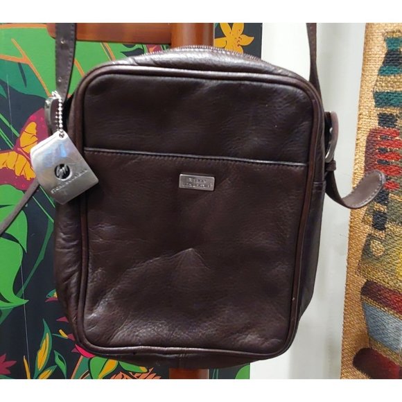 Stone Mountain Unisex Small Dark Brown Leather Utility Crossbody Bag. - Picture 1 of 12